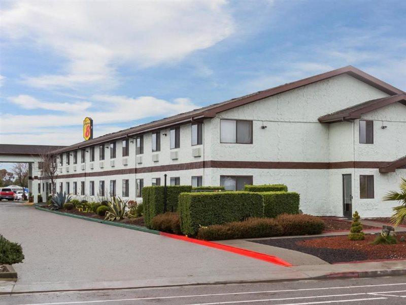 Hotel Super 8 By Wyndham Arcata Exterior foto
