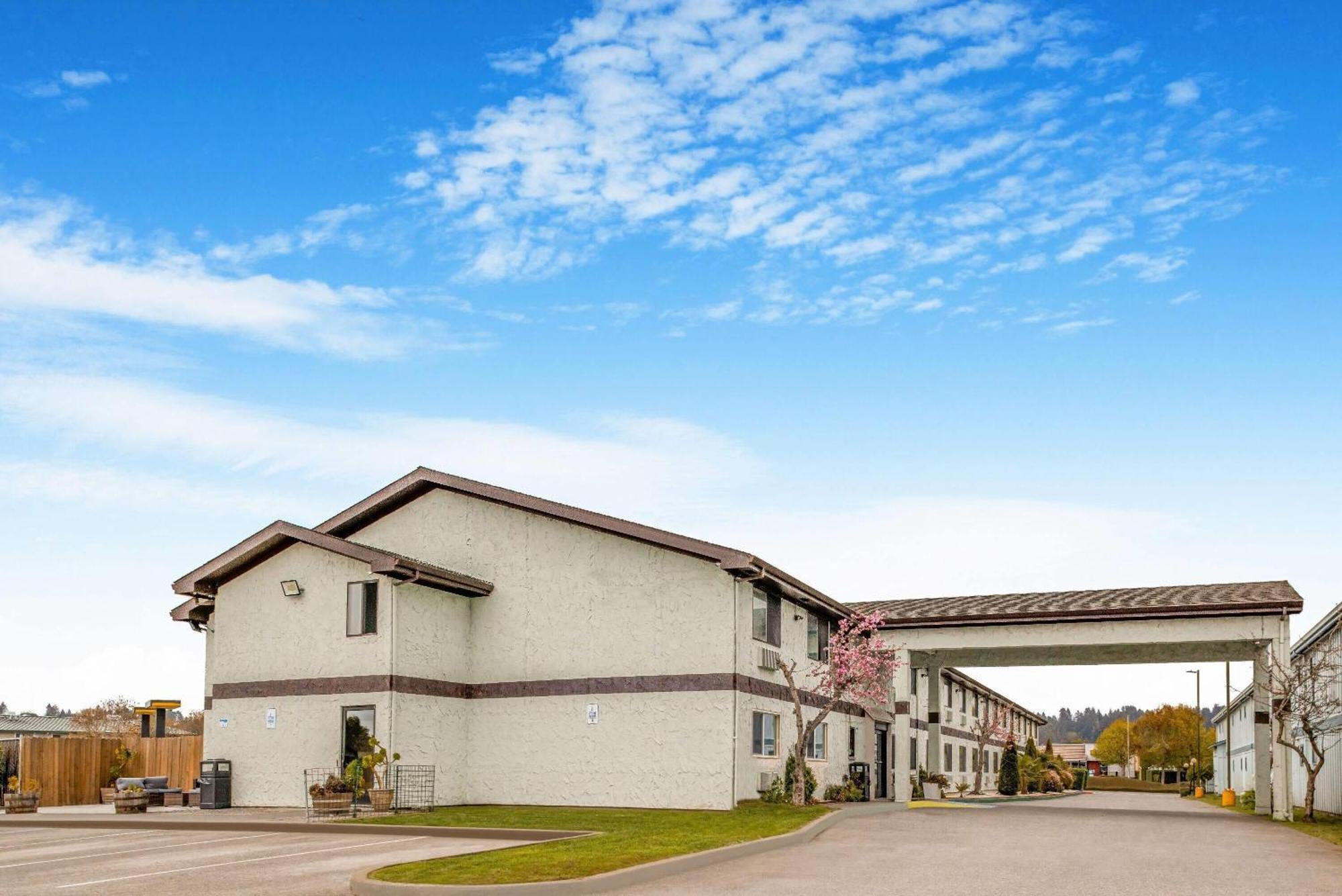 Hotel Super 8 By Wyndham Arcata Exterior foto
